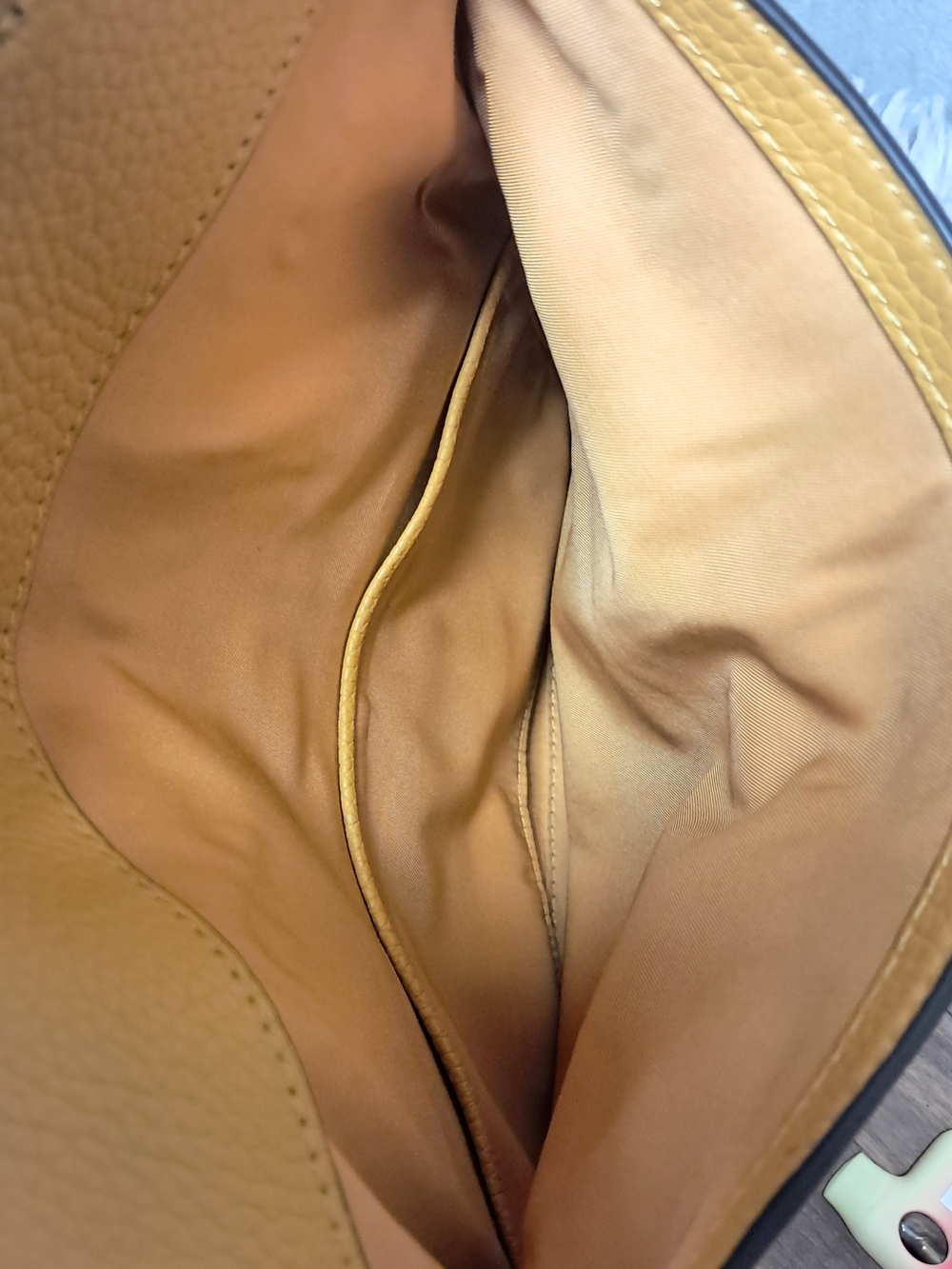 Tory Burch McGraw Yellow Pebbled Leather Crossbody Flap Bag Clutch - Picture 10 of 10